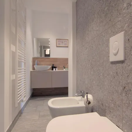 Ca Del Lasco - Modern In Classic Apartmán Bellano